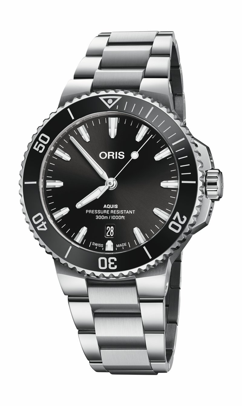 Oris Aquis Date 01 733 7787 4154-07 8 22 04PEB watch at Màti Jewelers Albuquerque
