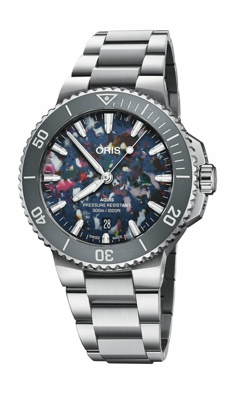 Oris Aquis Date Upcycle 01 733 7787 4150-07 8 22 04PEB watch at Màti Jewelers Albuquerque