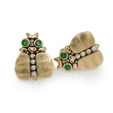 Alex Sepkus E-108 — 18k gold, tsavorite and diamond "Thoughtful Beetle" earrings (11x13.5mm)