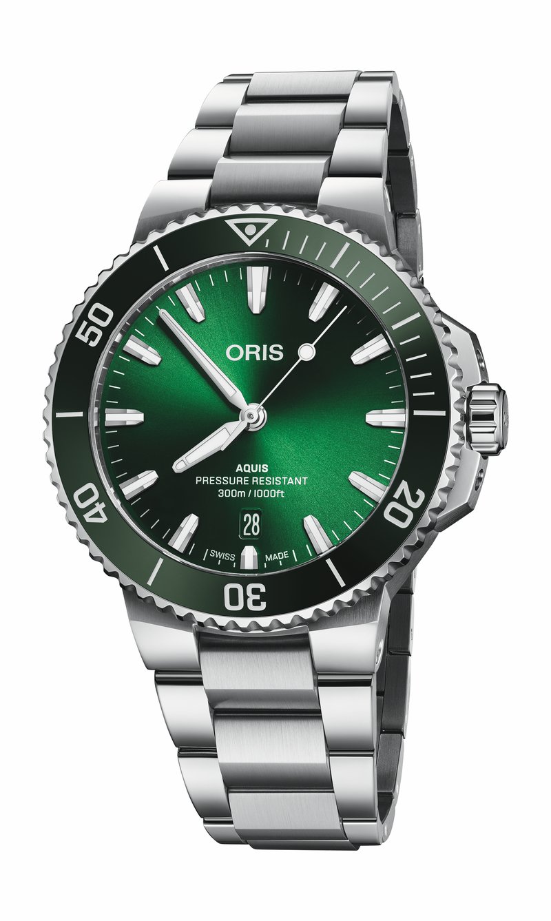 Oris Aquis Date 01 733 7787 4157-07 8 22 04PEB watch at Màti Jewelers Albuquerque