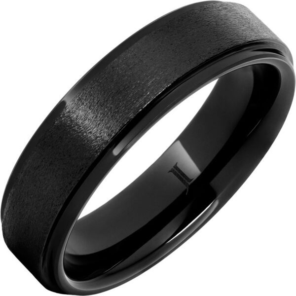 Jewelry Innovations Black Diamond Ceramic™ Ring With Stone Finish at Màti Jewelers Albuquerque