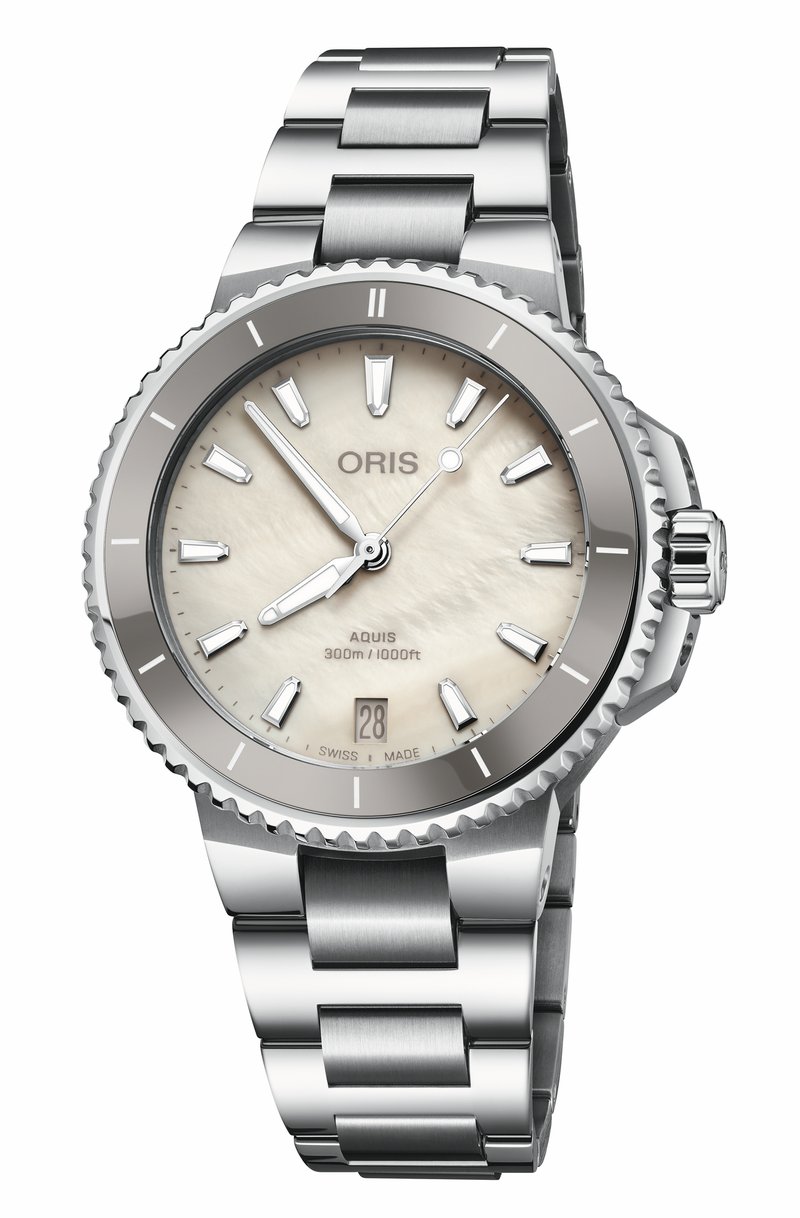 Oris Aquis Date 01 733 7792 4151-07 8 19 05P watch at Màti Jewelers Albuquerque