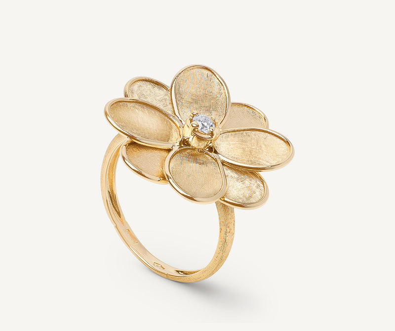 18K Yellow Gold Flower Ring with Diamonds
