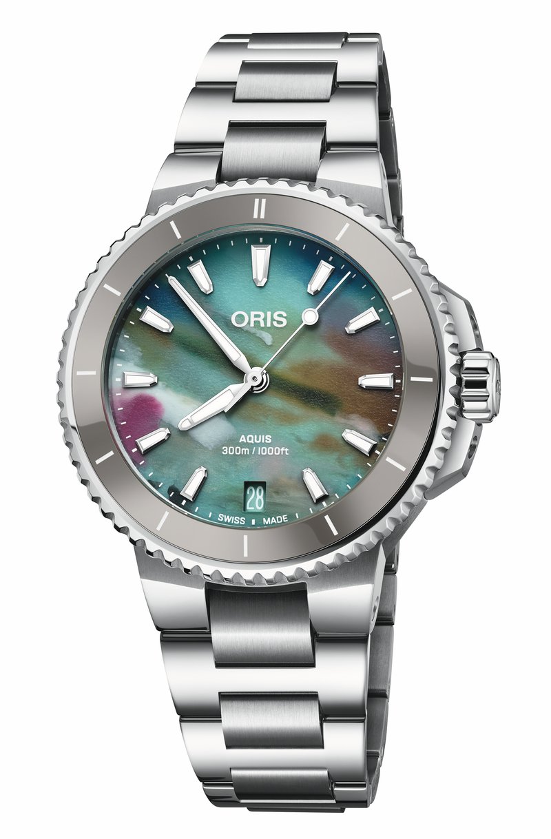 Oris Aquis Date Upcycle 01 733 7792 4150-07 8 19 05P watch at Màti Jewelers Albuquerque